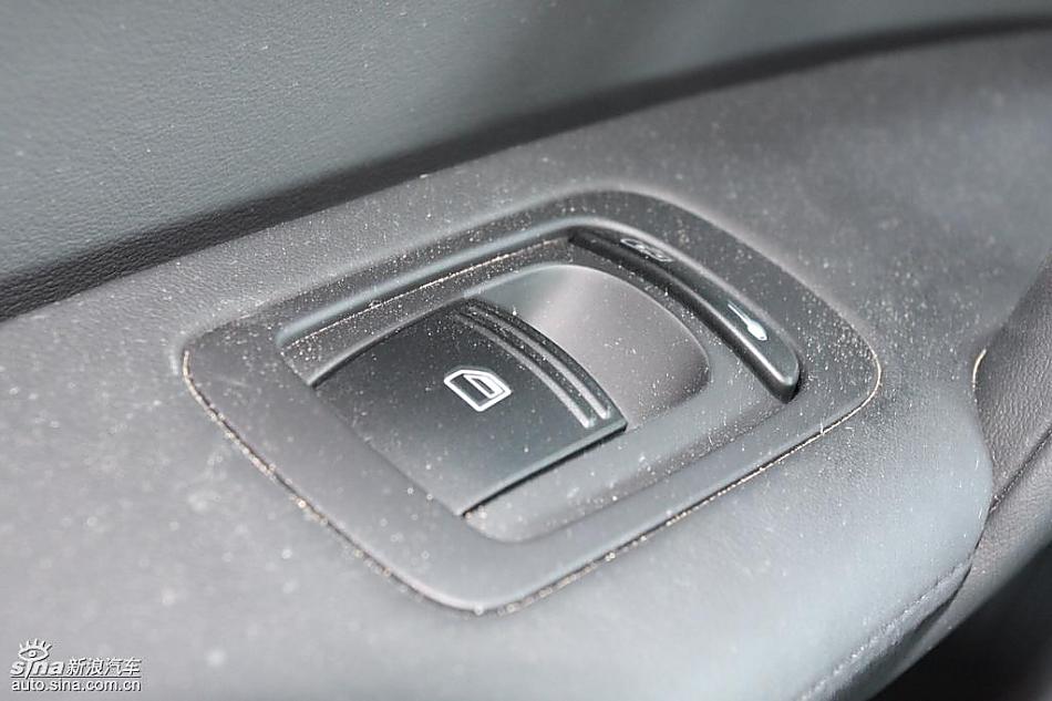 保时捷Cayenne S 迪拜沙漠训练营内饰实拍图