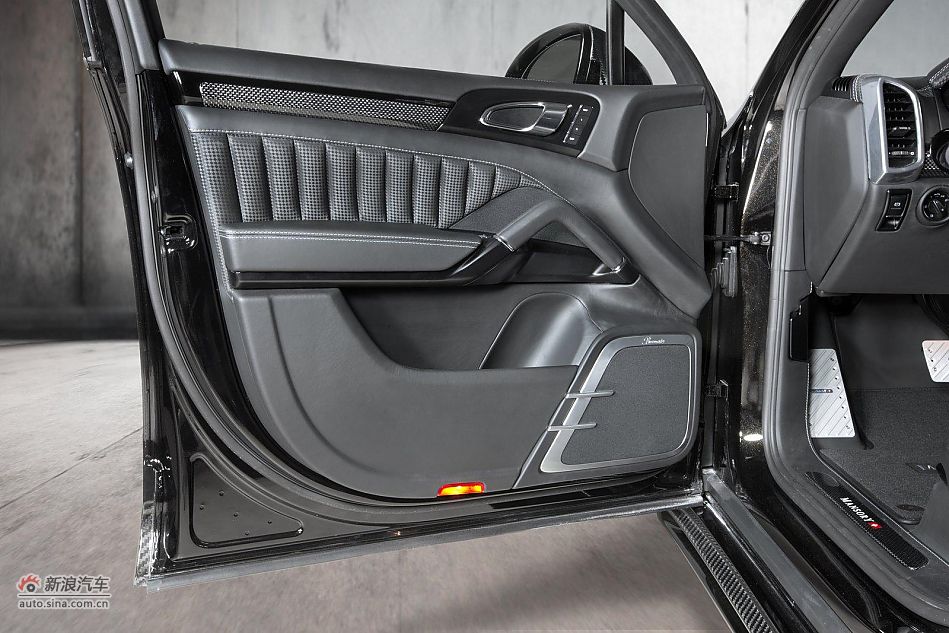 Mansory宽体改装版卡宴