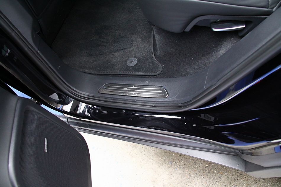 2011款卡宴Turbo内饰