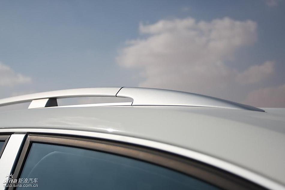 保时捷Cayenne S 迪拜沙漠训练营外观实拍图