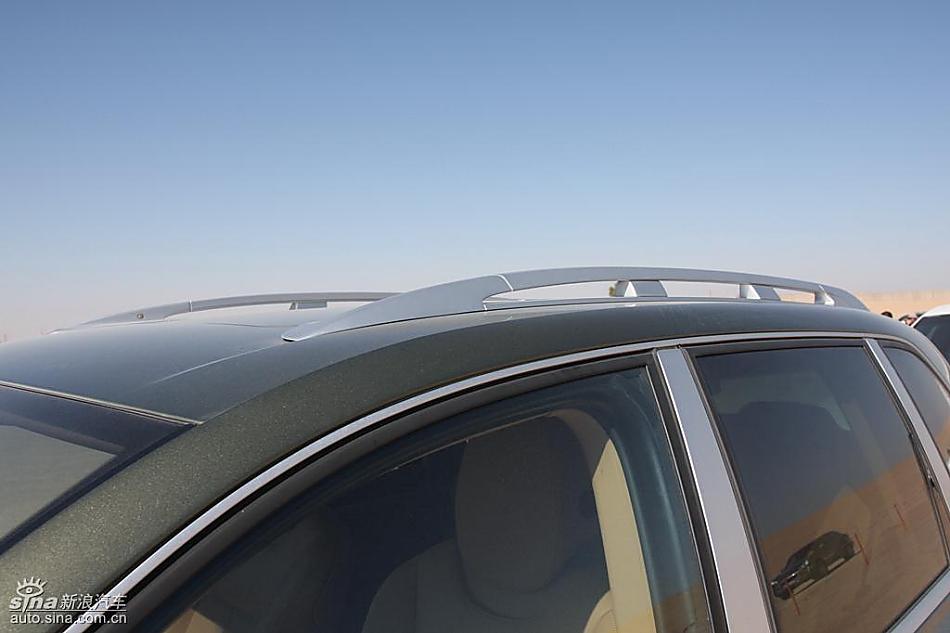 保时捷Cayenne S 迪拜沙漠训练营外观实拍图