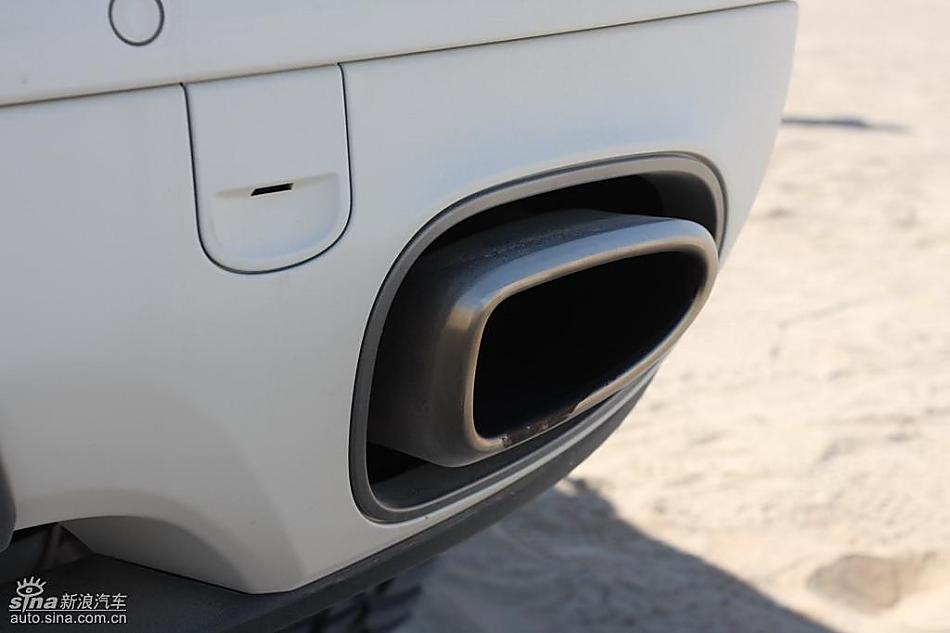 保时捷Cayenne S 迪拜沙漠训练营外观实拍图