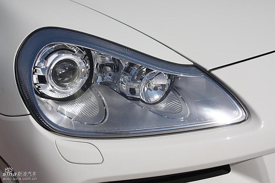 保时捷Cayenne S 迪拜沙漠训练营外观实拍图