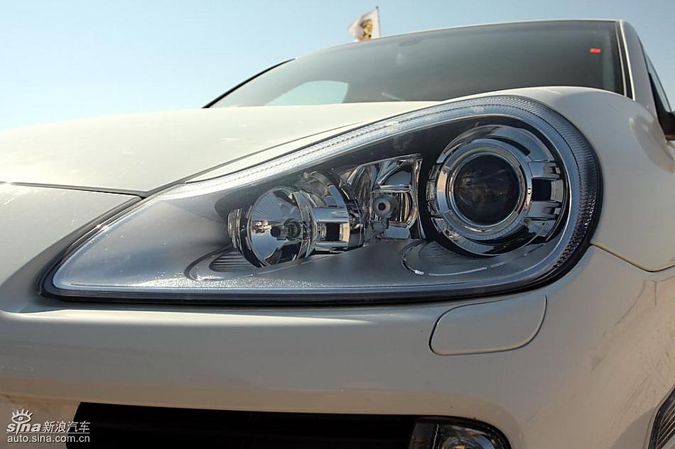 保时捷Cayenne S 迪拜沙漠训练营外观实拍图