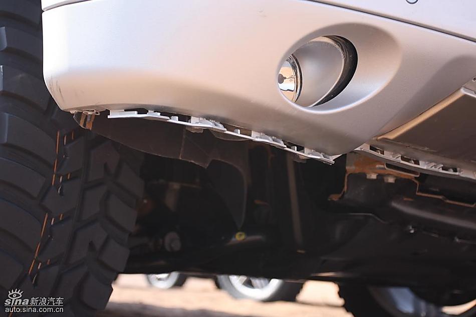 保时捷Cayenne S 迪拜沙漠训练营外观实拍图