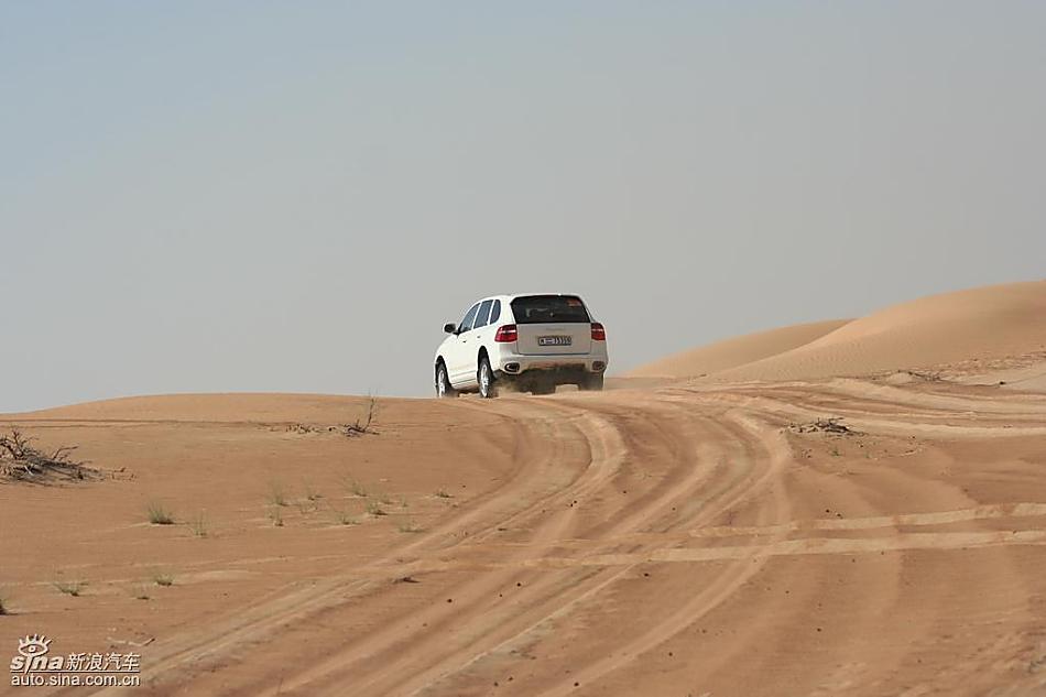 保时捷Cayenne S 迪拜沙漠训练营驾驶实拍图