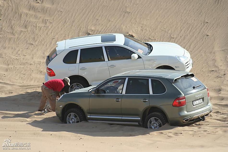 保时捷Cayenne S 迪拜沙漠训练营驾驶实拍图