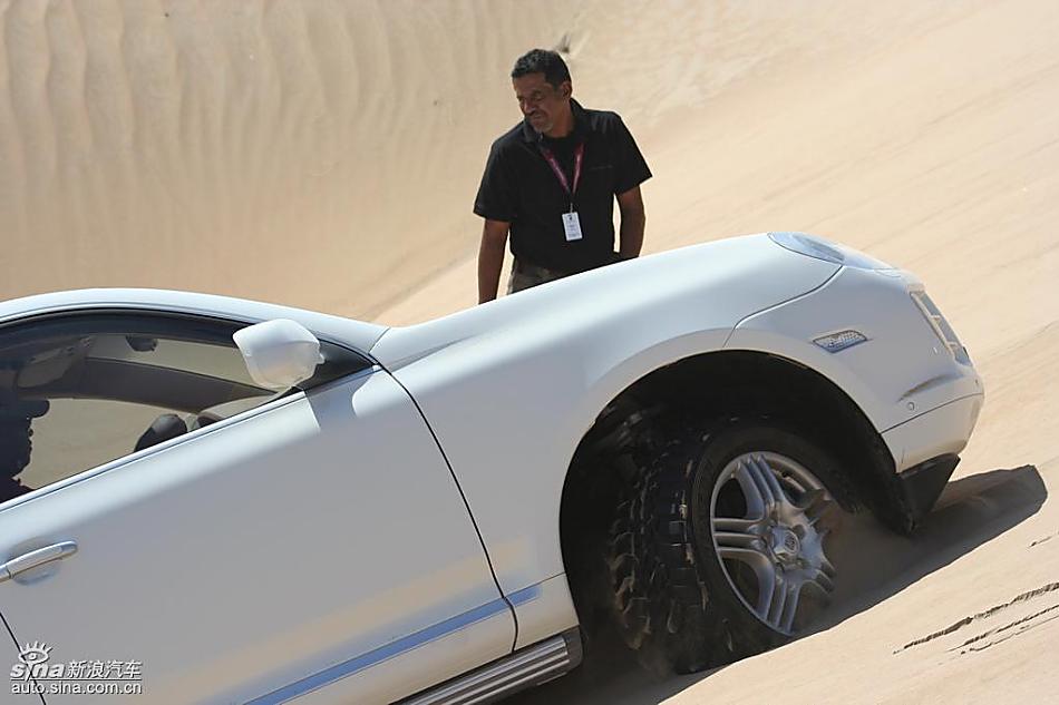 保时捷Cayenne S 迪拜沙漠训练营驾驶实拍图