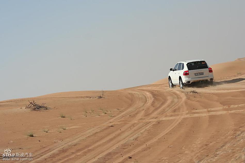 保时捷Cayenne S 迪拜沙漠训练营驾驶实拍图