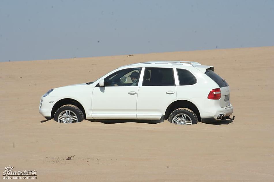 ʱCayenne S ϰɳĮѵӪʻʵͼ