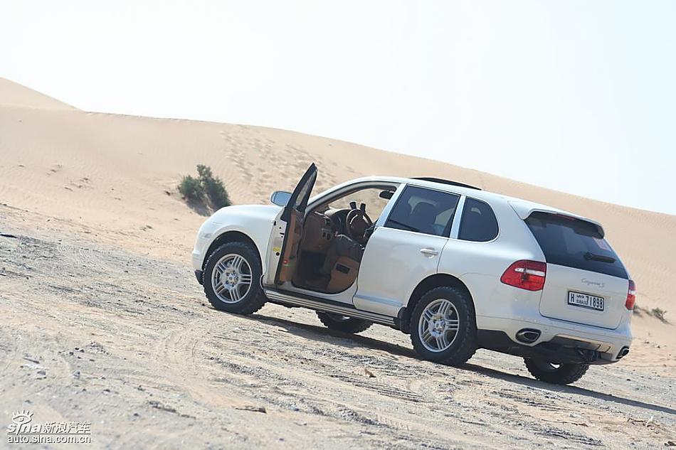 ʱCayenne S ϰɳĮѵӪʻʵͼ