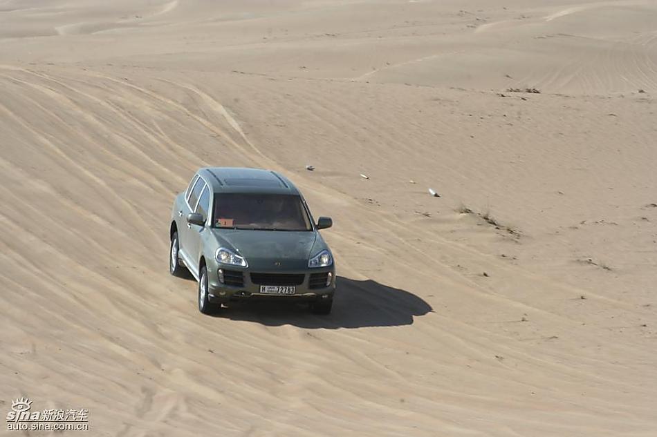 ʱCayenne S ϰɳĮѵӪʻʵͼ