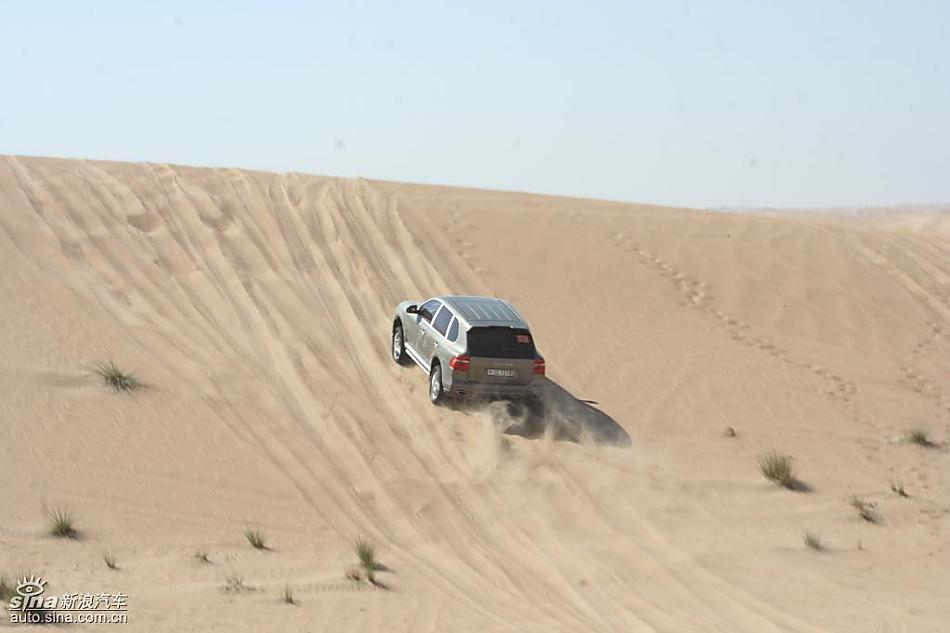 保时捷Cayenne S 迪拜沙漠训练营驾驶实拍图