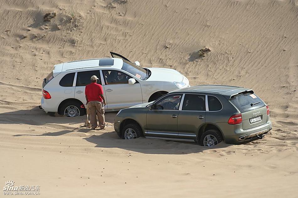 保时捷Cayenne S 迪拜沙漠训练营驾驶实拍图