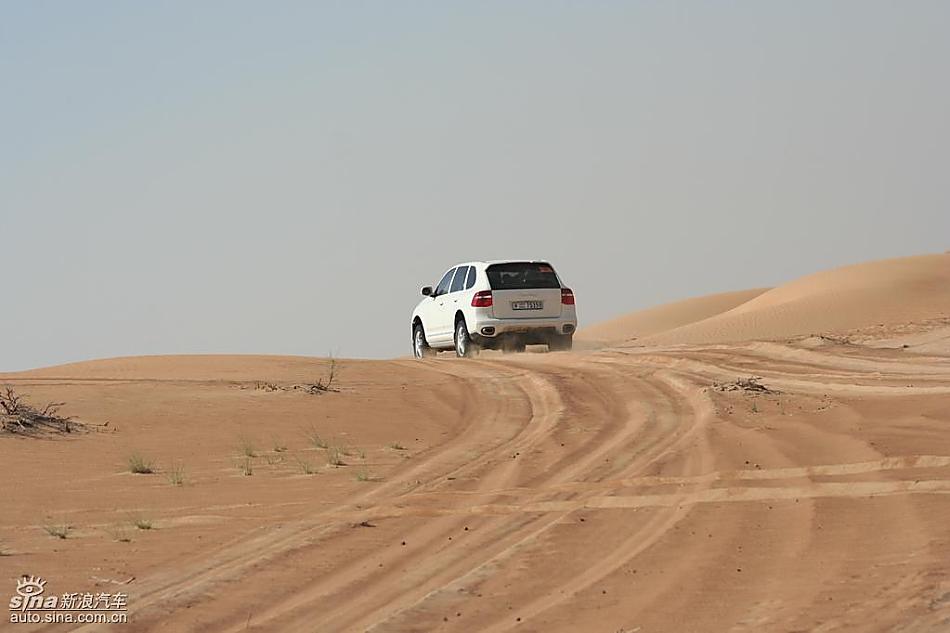 保时捷Cayenne S 迪拜沙漠训练营驾驶实拍图