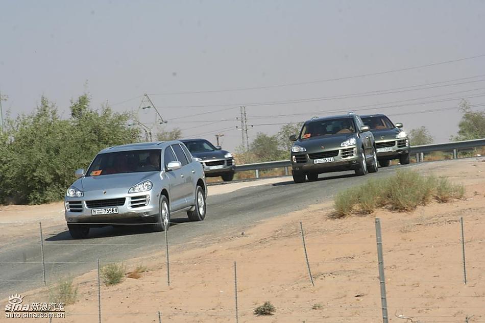 保时捷Cayenne S 迪拜沙漠训练营驾驶实拍图