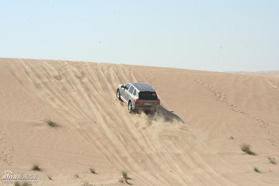保时捷Cayenne S 迪拜沙漠训练营驾驶实拍图