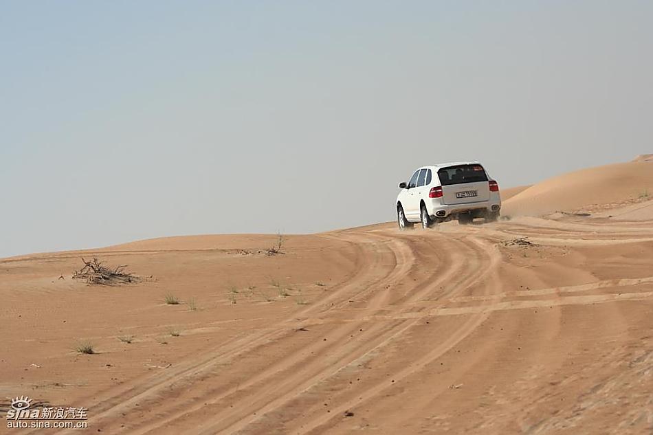 保时捷Cayenne S 迪拜沙漠训练营驾驶实拍图