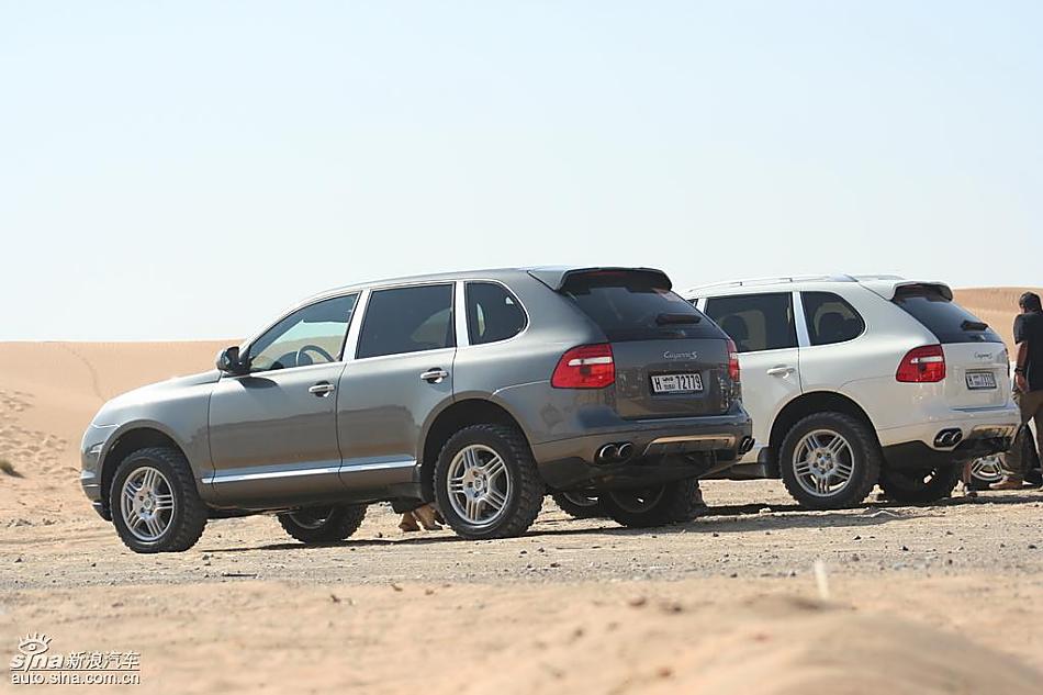 保时捷Cayenne S 迪拜沙漠训练营驾驶实拍图