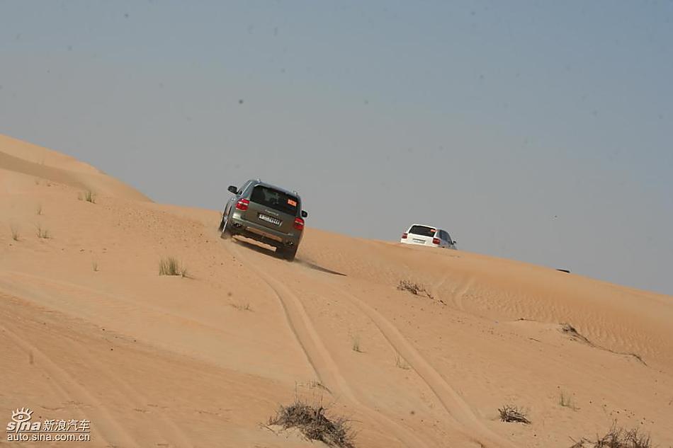 保时捷Cayenne S 迪拜沙漠训练营驾驶实拍图
