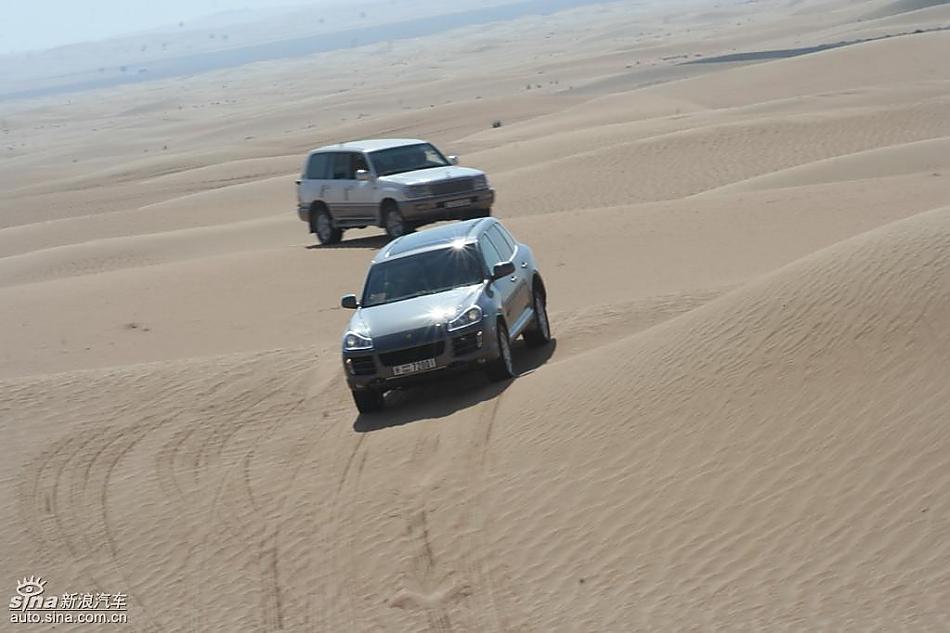 保时捷Cayenne S 迪拜沙漠训练营驾驶实拍图