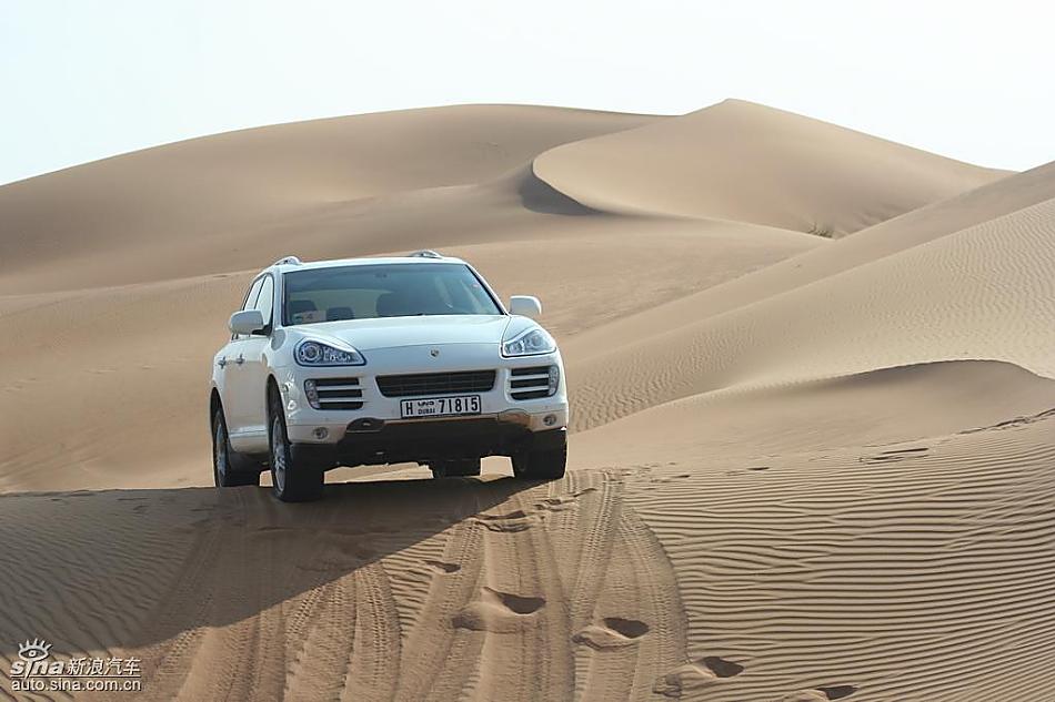 保时捷Cayenne S 迪拜沙漠训练营驾驶实拍图