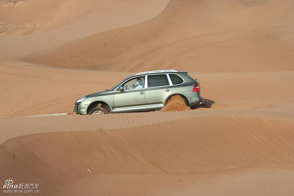保时捷Cayenne S 迪拜沙漠训练营驾驶实拍图