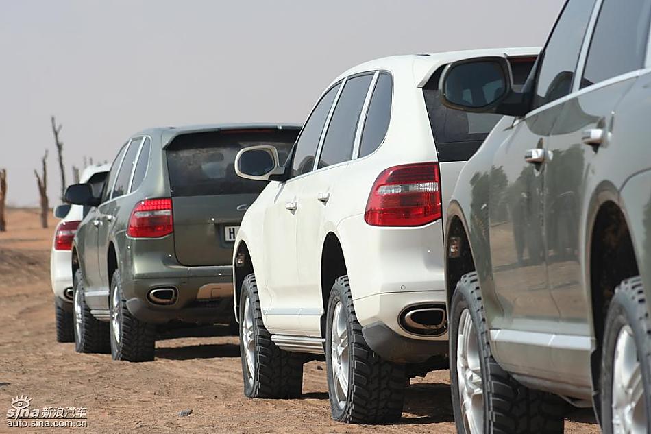 保时捷Cayenne S 迪拜沙漠训练营驾驶实拍图