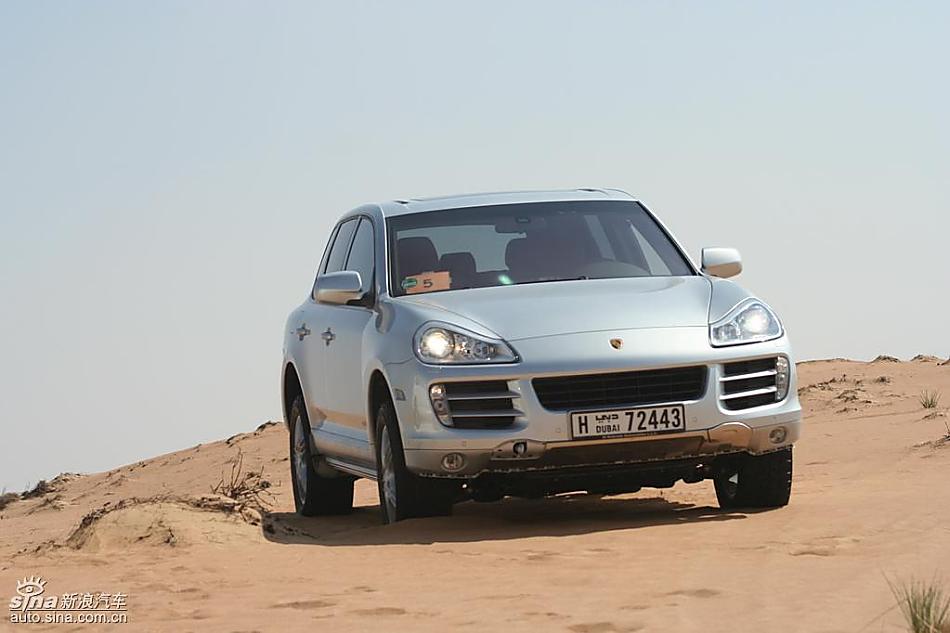 保时捷Cayenne S 迪拜沙漠训练营驾驶实拍图