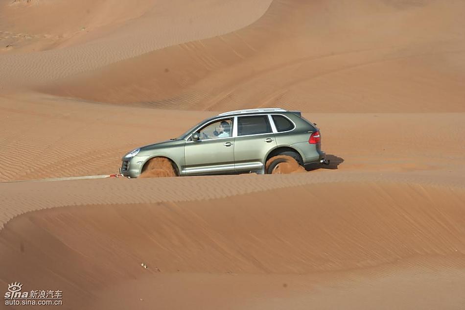 保时捷Cayenne S 迪拜沙漠训练营驾驶实拍图