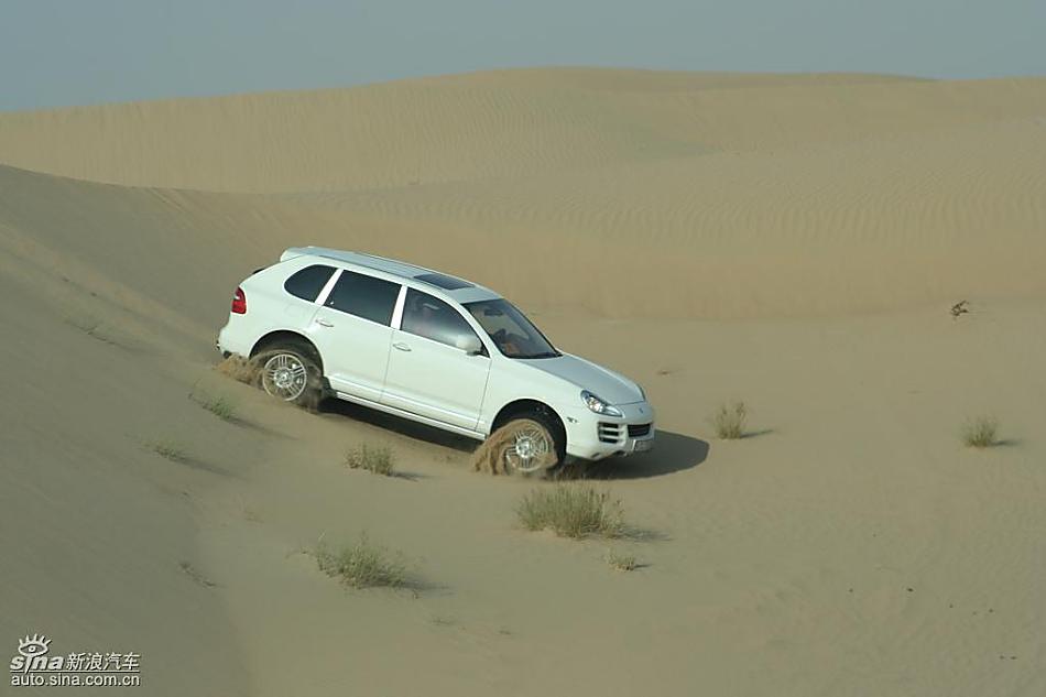 保时捷Cayenne S 迪拜沙漠训练营驾驶实拍图