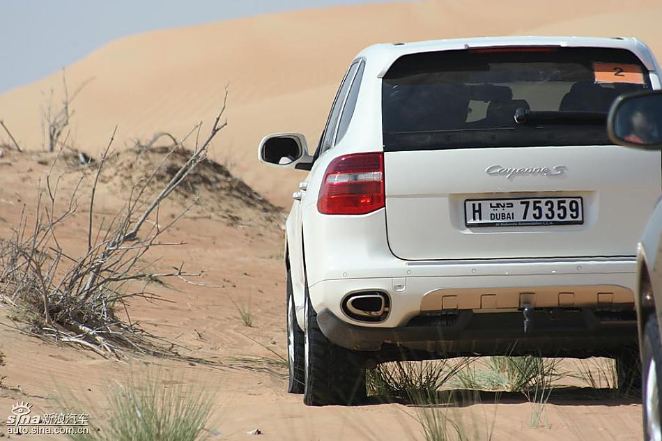 保时捷Cayenne S 迪拜沙漠训练营驾驶实拍图