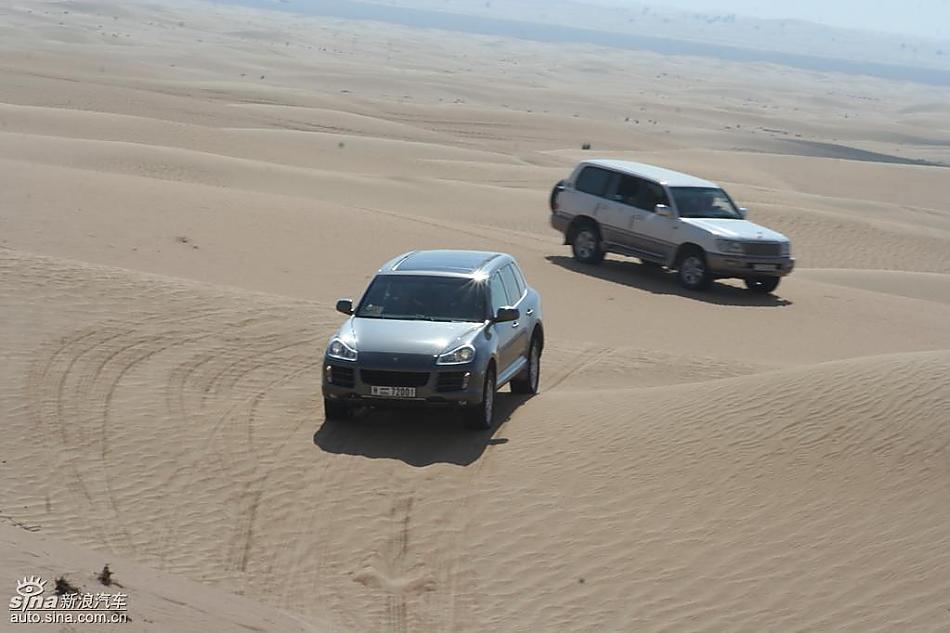 保时捷Cayenne S 迪拜沙漠训练营驾驶实拍图