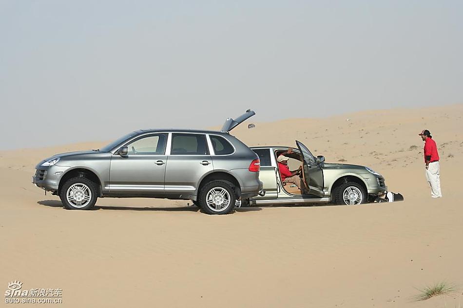 保时捷Cayenne S 迪拜沙漠训练营驾驶实拍图