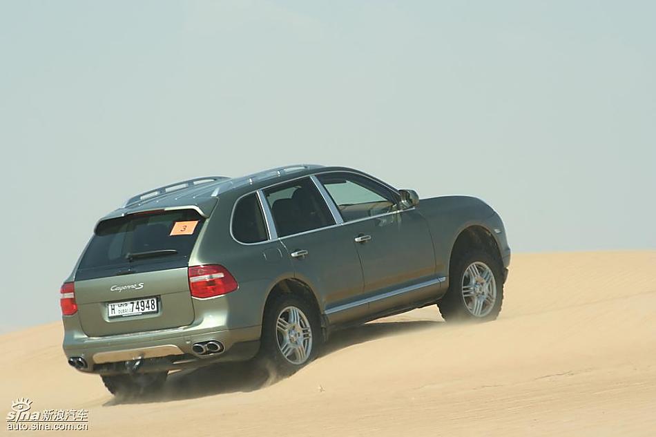 保时捷Cayenne S 迪拜沙漠训练营驾驶实拍图