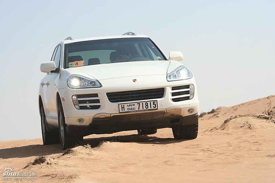 保时捷Cayenne S 迪拜沙漠训练营驾驶实拍图