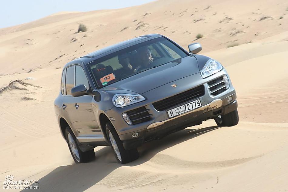 保时捷Cayenne S 迪拜沙漠训练营驾驶实拍图