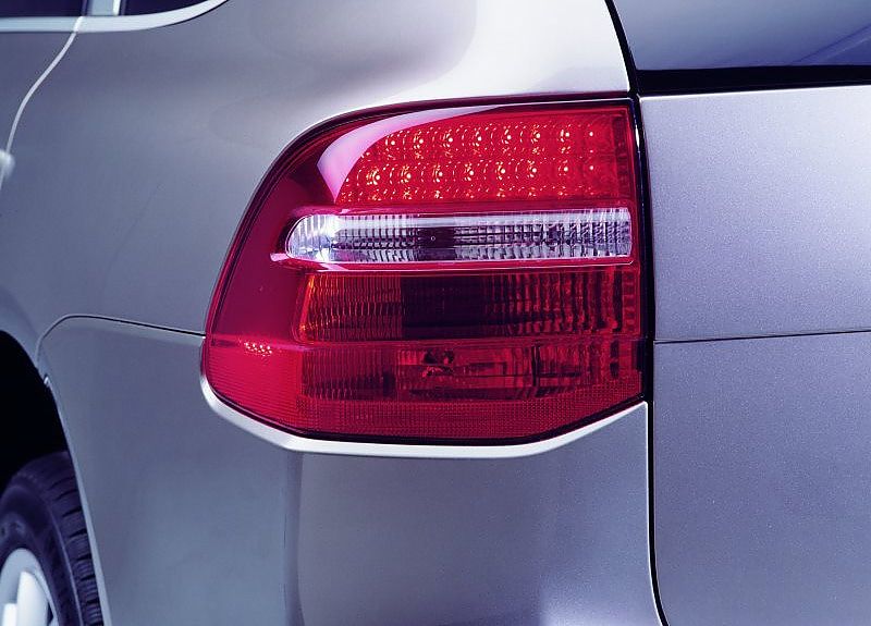 新卡宴外观细节