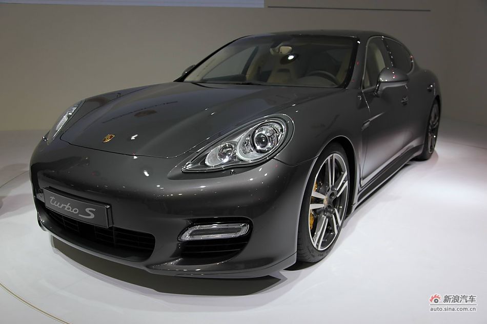 保时捷全新四门跑车Turbo S