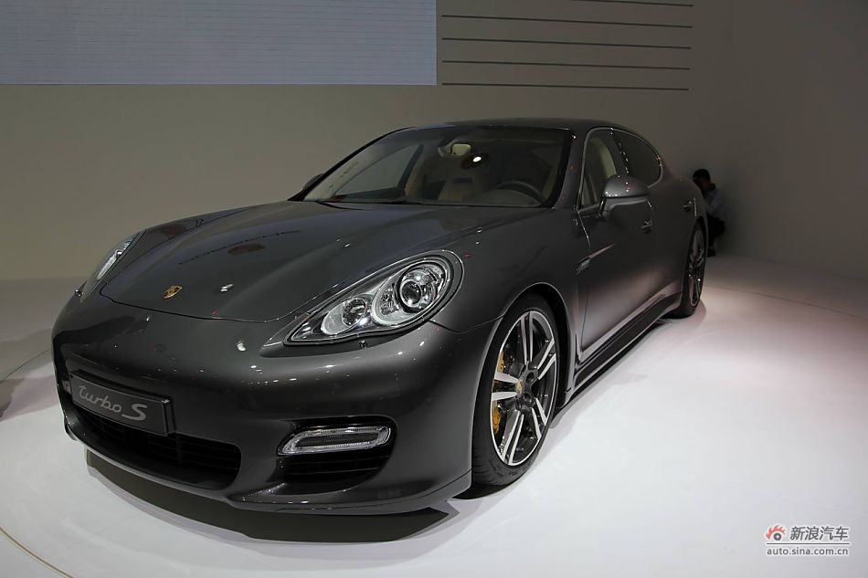 保时捷全新四门跑车Turbo S