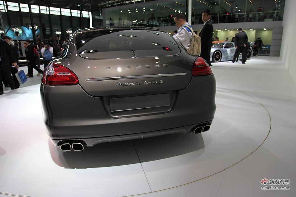 保时捷全新四门跑车Turbo S