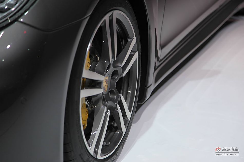 保时捷全新四门跑车Turbo S