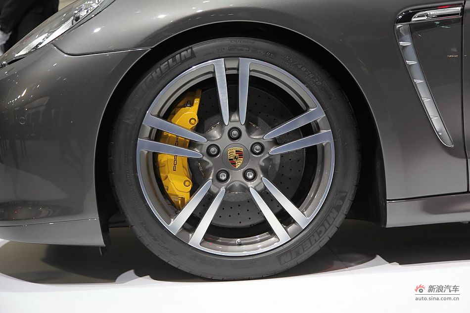 保时捷全新四门跑车Turbo S