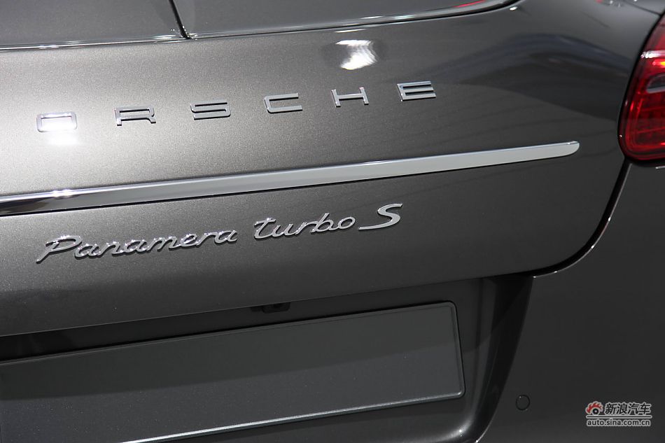 保时捷全新四门跑车Turbo S