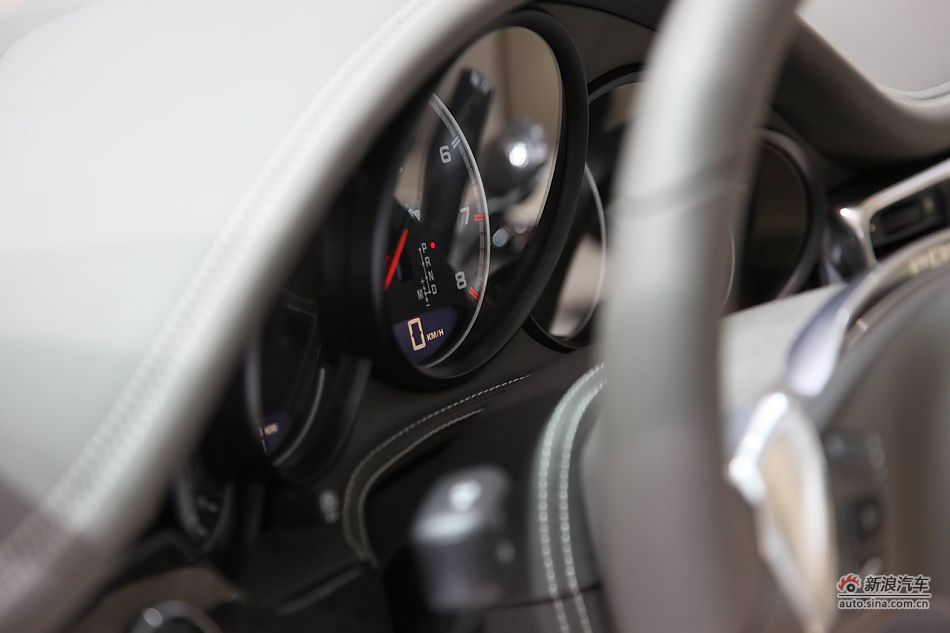 保时捷全新四门跑车Turbo S