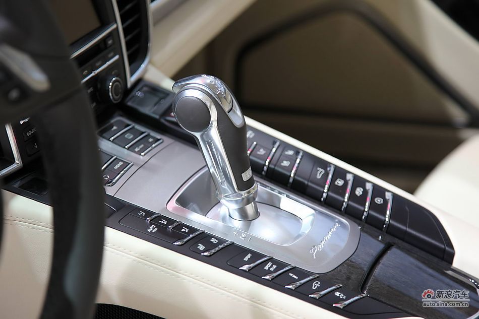 保时捷全新四门跑车Turbo S