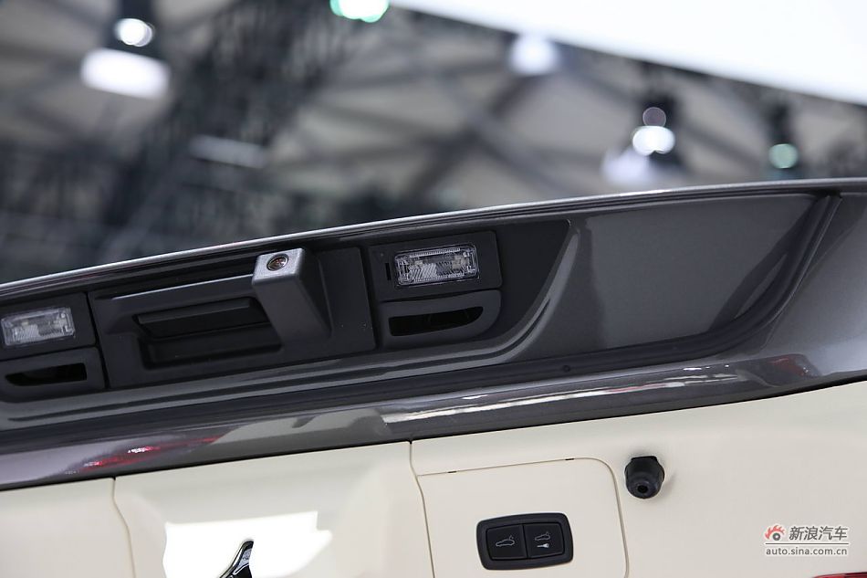 保时捷全新四门跑车Turbo S