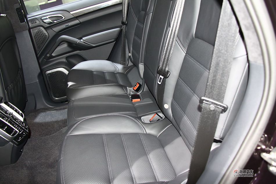 保时捷Cayenne Turbo