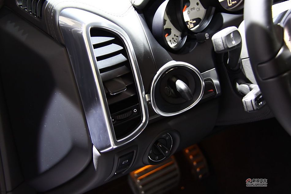 保时捷Cayenne Turbo