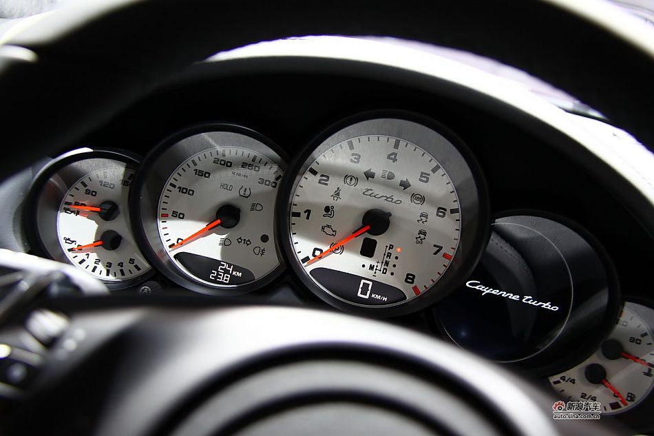 保时捷Cayenne Turbo